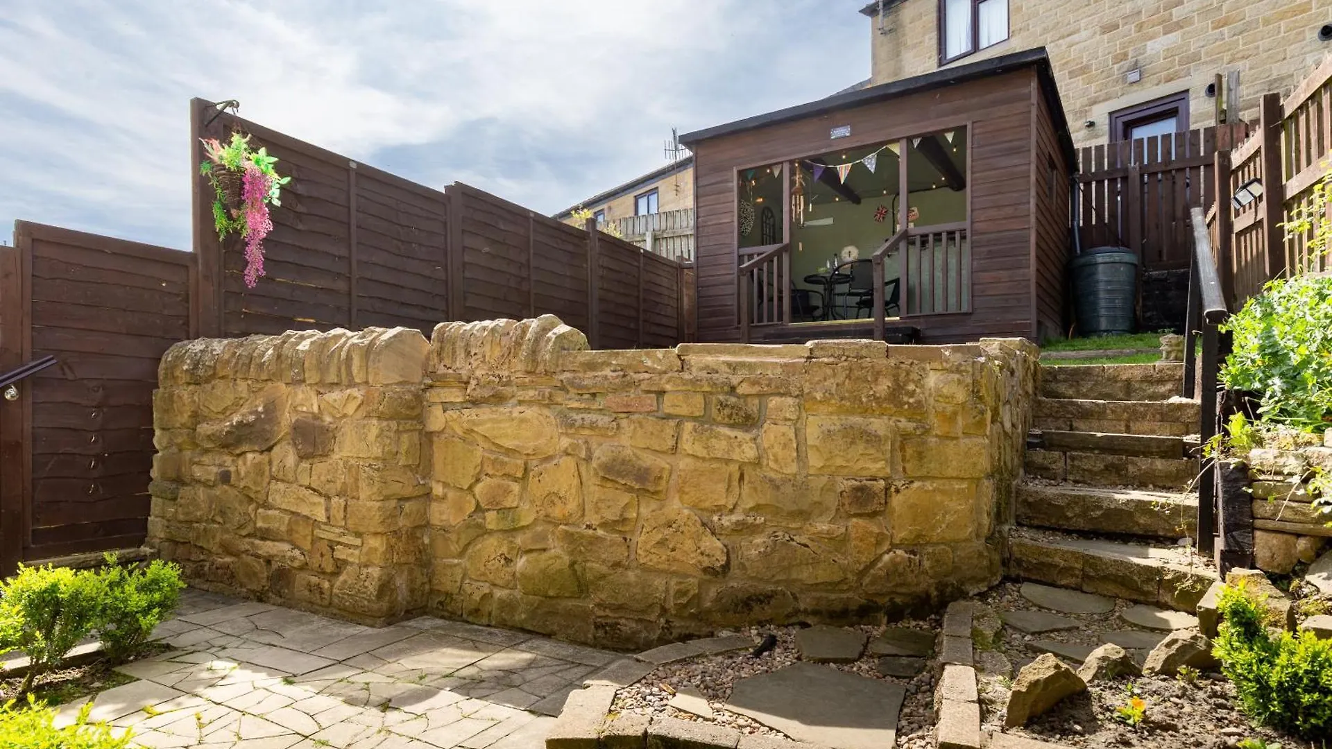 Haworth Haven Cottage - With Garden And Summerhouse 英国